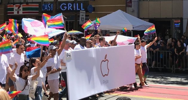 Apple in prima fila al Pride Day di San Francisco
