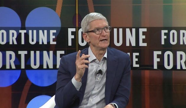Tim Cook parla di immigrazione, privacy e diritti umani in una nuova intervista