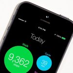 Facebook chiude le app Hello, Moves e Tbh