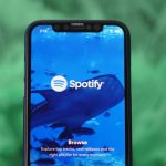 Spotify, negli USA aumenta il tasso di abbandono a favore di Apple Music