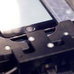 Apple spende sempre di più in grandi attrezzature industriali