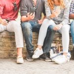 Dipendenza da smartphone: 1 giovane su 2 va in ansia se rimane senza