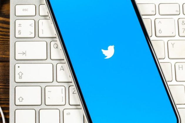 Twitter, il badge di verifica account ritorna nel 2021