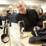 Lo stile dei primi negozi fisici Apple è stata opera di Steve Jobs