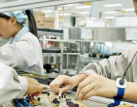 Apple ordinerà più iPhone alla Pegatron per evitare il blocco delle vendite in Cina
