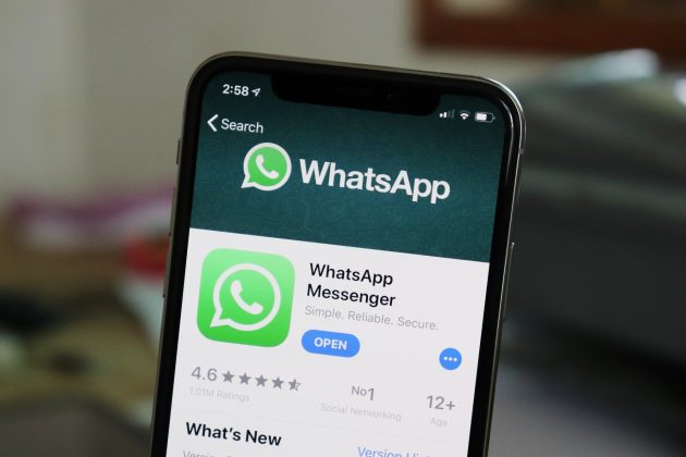 WhatsApp aggiungerà presto il supporto a Touch ID e Face ID