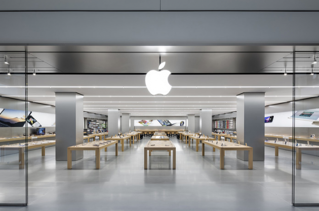 Apple Store, un’evoluzione lunga 18 anni