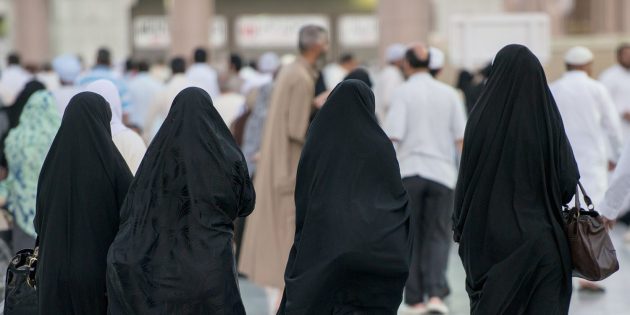 L’app saudita che controlla le donne? Tim Cook indagherà in prima persona