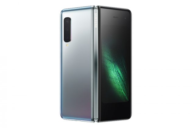 Samsung, arriva la rivoluzione pieghevole. Ecco Galaxy Fold e Galaxy S10!