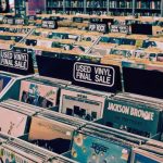 Vinili e CD superano iTunes, la musica streaming traina il mercato