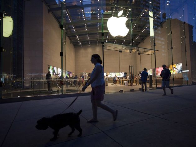 False accuse di furto, diciottenne chiede 1 miliardo di dollari ad Apple