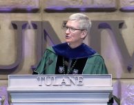 Tim Cook ai laureandi della Tulane University: “Abbiate il coraggio di cambiare il mondo”