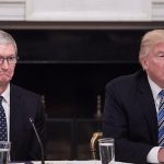Apple scrive a Trump per far bloccare i dazi contro la Cina