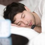 I dispositivi di monitiraggio del sonno aumentano l’insonnia?