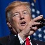 I nuovi dazi USA su smartphone e PC cinesi rimandati a dicembre