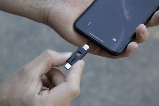 Yubico lancia YubiKey 5Ci con porta Lightning per un’autenticazione fisica sicura su iOS