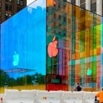 Apple scopre il nuovo cubo sulla Fifth Avenue a New York