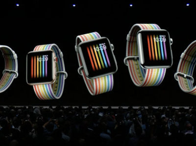 “Sono gay per colpa di Apple”, la bizzarra accusa di un utente russo