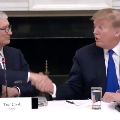 Apple chiede a Trump più esenzioni per i dazi su iPhone, AirPods e Apple Watch