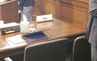 Apple non si presenta all’audizione del Congresso, critiche da parte dei senatori USA