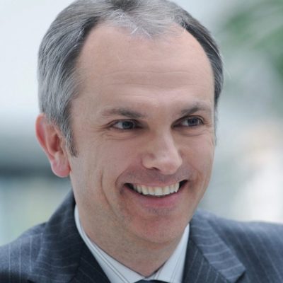 Luca Maestri si mette all’asta a favore della Fondazione Andrea Bocelli