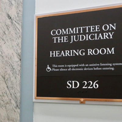 Apple difende la crittografia su iPhone dopo le accuse del Senato USA