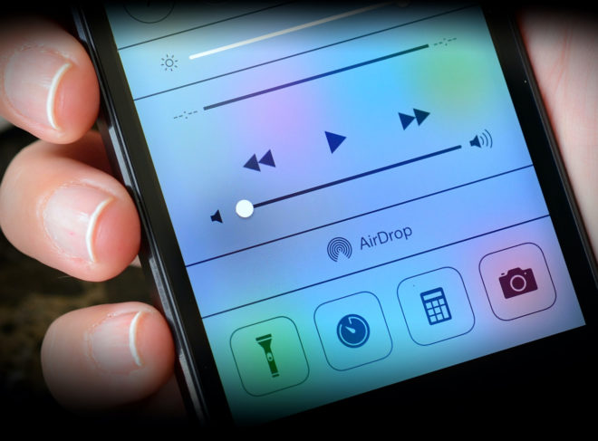 Bug di AirDrop in iOS consentiva a chiunque di bloccare temporaneamente gli iPhone nelle vicinanze