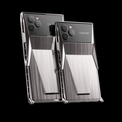 iPhone 11 Pro incontra Tesla Cybertruck con il “Cyberphone” di Caviar