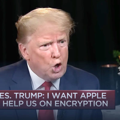 Trump (ri)chiede ad Apple di sbloccare gli iPhone dei criminali