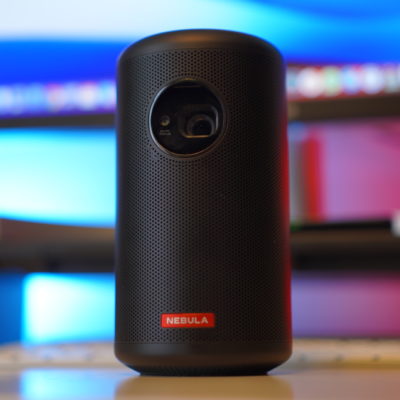 Anker Nebula Capsule Max, il proiettore portatile che si controlla con iPhone – Recensione