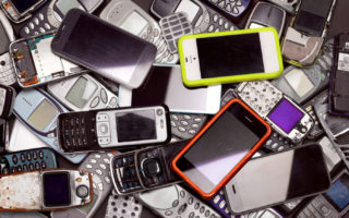 L’UE vuole introdurre il “Diritto alla riparazione” per smartphone e tablet