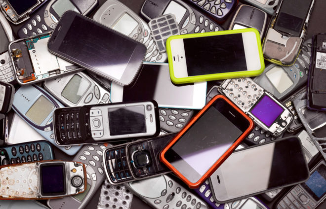 L’UE vuole introdurre il “Diritto alla riparazione” per smartphone e tablet