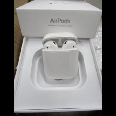 USA, scoperti migliaia di AirPods falsi provenienti dalla Cina