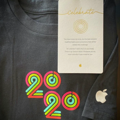 Sfida Attività 2020, ecco la maglietta riservata ai dipendenti Apple