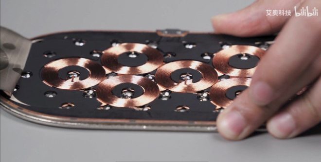 Teardown: il presunto AirPower “cancellato” si mostra in foto inedite