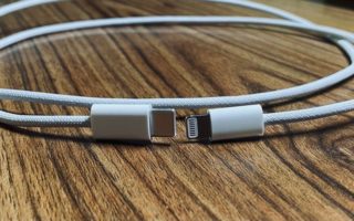 iPhone 12, nuove immagini del cavo USB-C