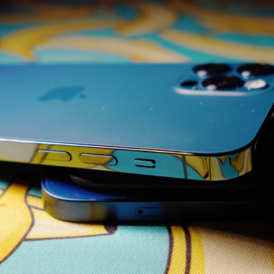 iPhone 12 Pro, colorazione oro la più resistente alle impronte?