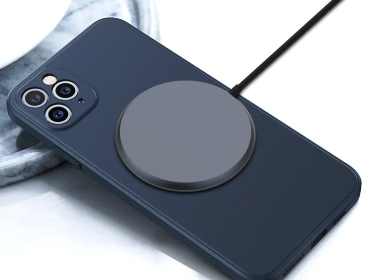 Svelato il caricabatterie magnetico wireless di iPhone 12? - iPhone Italia