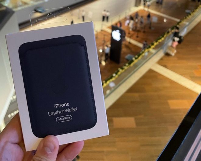 Il portafoglio MagSafe per iPhone 12 disponibile per il ritiro in alcuni Apple Store