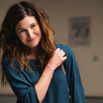 Kathryn Hahn entra nel cast della serie “The Shrink Next Door” di Apple