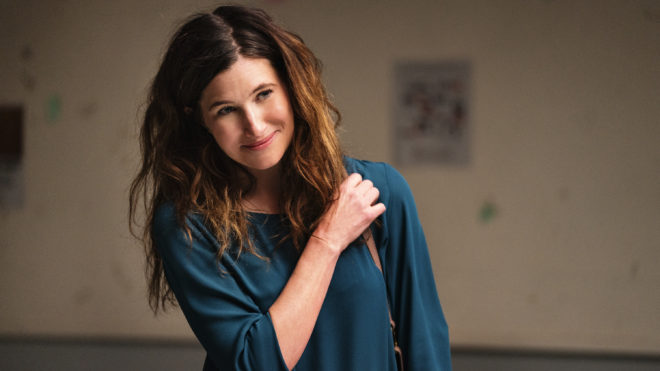 Kathryn Hahn entra nel cast della serie “The Shrink Next Door” di Apple