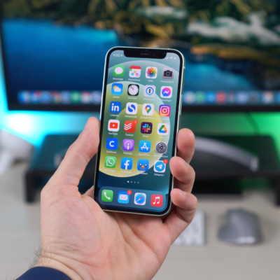 Gli utenti di iPhone 12 mini segnalano problemi di sensibilità al tocco