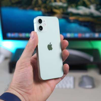 Apple sceglie un influencer su TikTok per promuovere iPhone 12