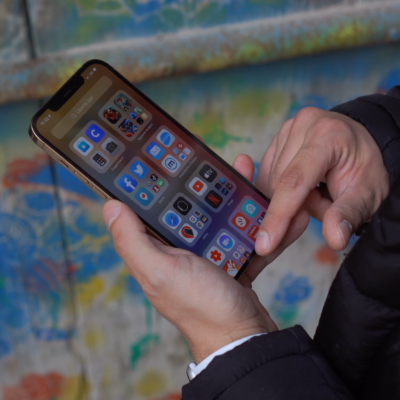 iPhone 12, Apple indaga sui problemi al display