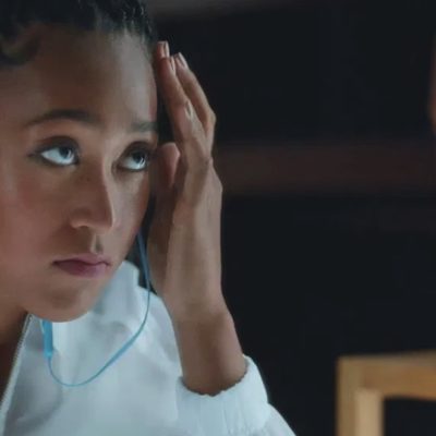 Beats lancia una nuova campagna per promuovere gli auricolari Flex