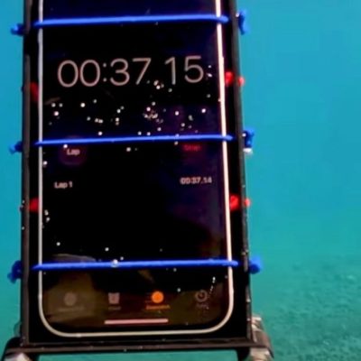 iPhone 12 in profondità, quanto resiste all’acqua?