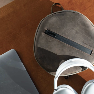 Waterfield Shield Case, la DEGNA custodia per AirPods Max