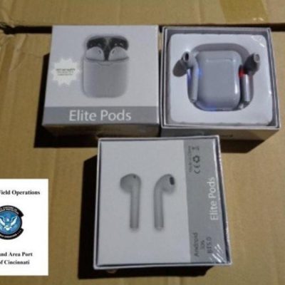 USA, sequestrati migliaia di AirPods falsi