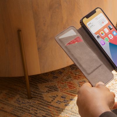 Twelve South presenta “SurfacePad per iPhone 12”