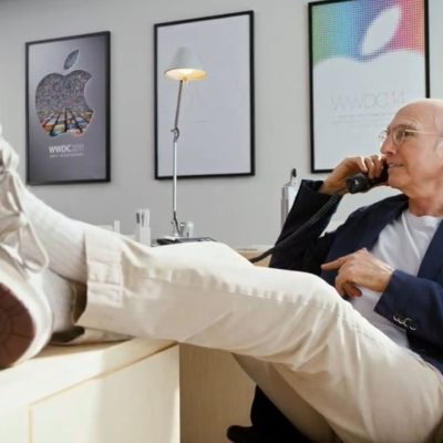 Il comico Larry David come responsabile dell’App Store in un video mai trasmesso